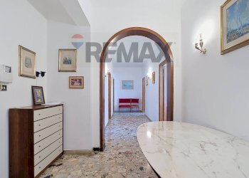 Hall / corridoio - Appartamento Via Giosuè Carducci
 
56, Venezia - foto 4