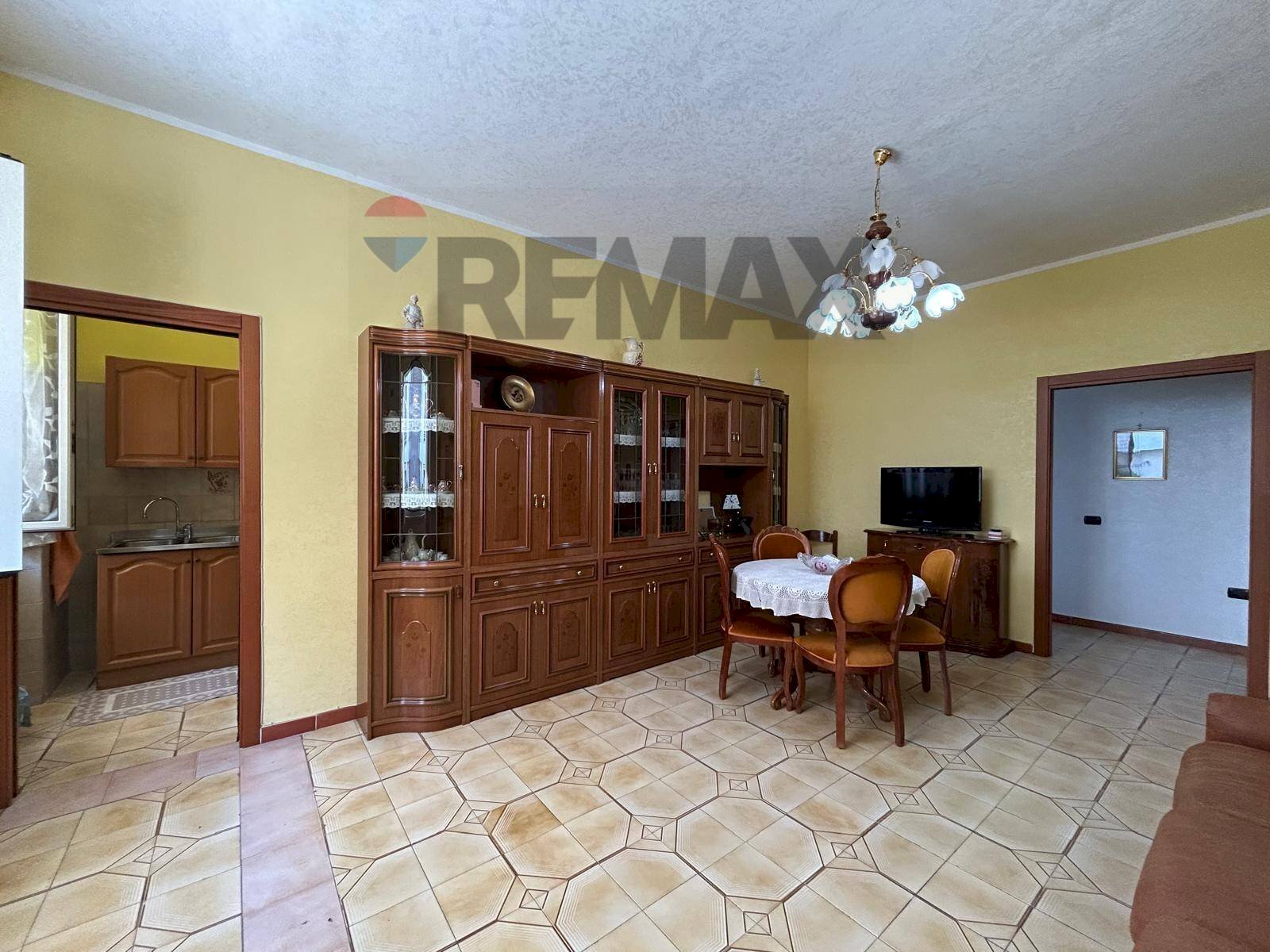 Sala da pranzo - Appartamento Via Saragat
 
21, Vieste - foto 2
