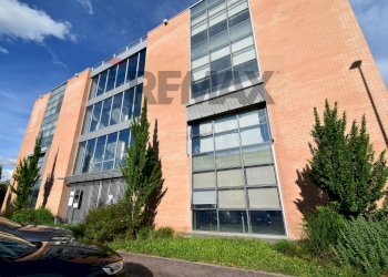 Edificio all\'aperto - Ufficio Via Strasburgo
18, Parma - foto 3