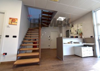 Scale - Ufficio Via Strasburgo
18, Parma - foto 24