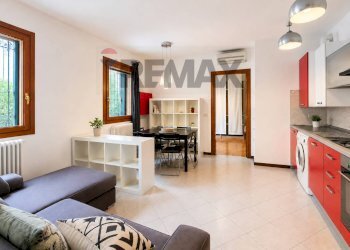 Sala da pranzo - Bilocale via durando
 
39, Vicenza - foto 3