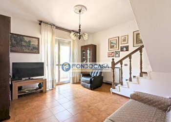soggiorno - Villa a Schiera Via Puliche, Massa - foto 11