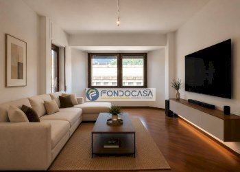 Soggiorno - Three-room apartment Via Massimo d'azeglio, Carrara - photo 11