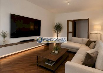 Soggiorno - Three-room apartment Via Massimo d'azeglio, Carrara - photo 12