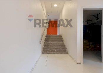 Hall / corridoio - Attività Commerciale VIALE MONZA
258, Milano - foto 15