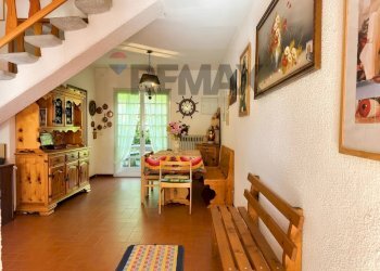 Sala da pranzo - Terraced Villa Via Dante Alighieri
 
47, Carpineti - photo 8