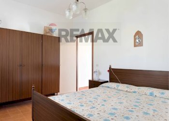 Camera / camera da letto - Terraced Villa Via Dante Alighieri
 
47, Carpineti - photo 21