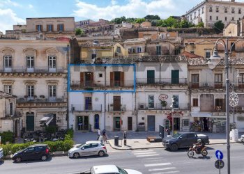 Edificio all\'aperto - Casa semi indipendente Corso Umberto I
31, Modica - foto 2