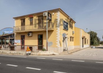 Edificio all\'aperto - Attività Commerciale Contrada Palazzola, Ragusa - foto 6