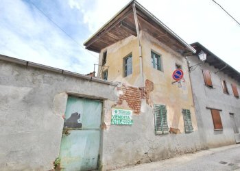 Casa indipendente Via Castellazzo, Cigliano - foto 1