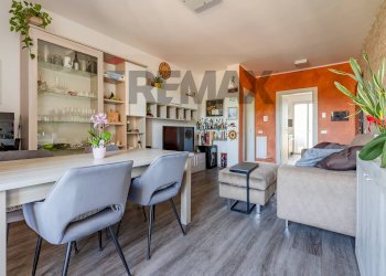 Sala da pranzo - Three-room apartment Via Lodi
 
32, Busto Arsizio - photo 4