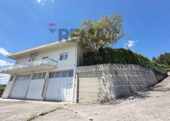Casa all\'aperto - Villa contrada selva
 
7, Campodipietra - foto 14
