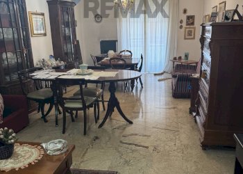 Sala da pranzo - Trilocale Via Alessandro Maria Calefati
 
272, Bari - foto 6
