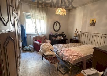 Camera / camera da letto - Trilocale Via Alessandro Maria Calefati
 
272, Bari - foto 17