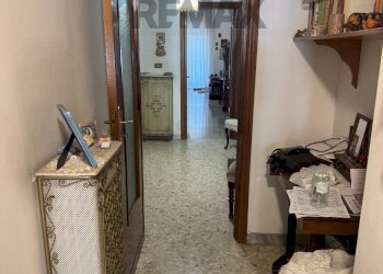 Hall / corridoio - Trilocale Via Alessandro Maria Calefati
 
272, Bari - foto 22