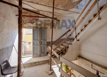 Scale - Independent house Via Maggiore
 
61, Bitonto - photo 15