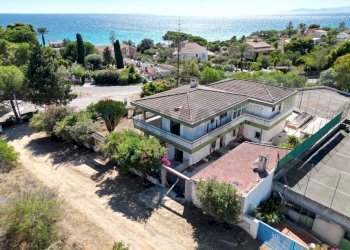 LA VILLA - Villa Via Dei Ciliegi
 
11, Quartu Sant'Elena - foto 1
