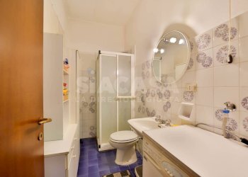 Foto 25 - Three-room apartment Via Bazzini
 
19, Carnate - photo 25