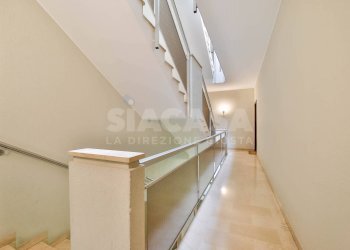 Foto 28 - Three-room apartment Via Bazzini
 
19, Carnate - photo 28