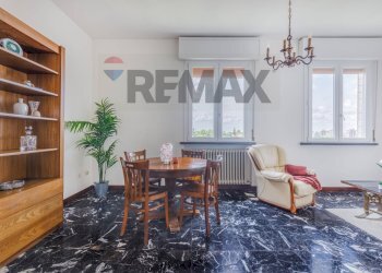 Sala da pranzo - Trilocale Via Marco Emilio Lepido
 
6, Reggio nell'Emilia - foto 4