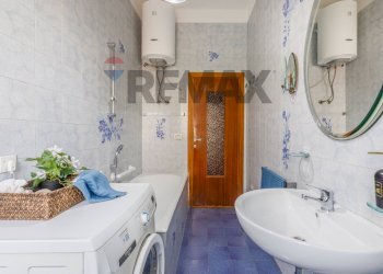 Bagno - Trilocale Via Marco Emilio Lepido
 
6, Reggio nell'Emilia - foto 16