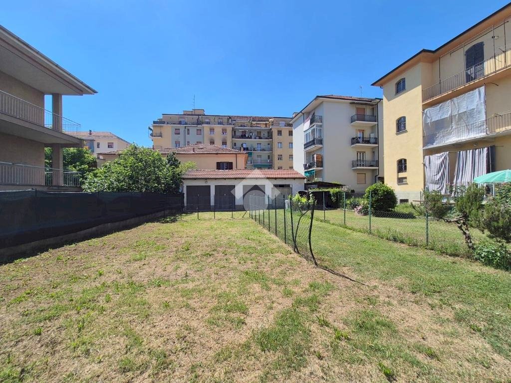 Semi-detached house Via Enrico Fermi, Acqui Terme - photo 1