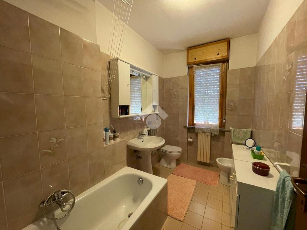 Three-room apartment Via Fratelli Cantoni, Oleggio - photo 3
