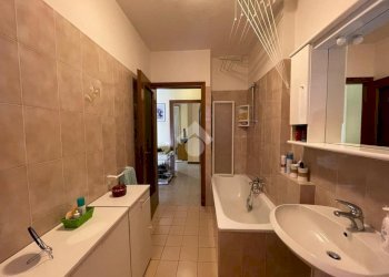Three-room apartment Via Fratelli Cantoni, Oleggio - photo 6