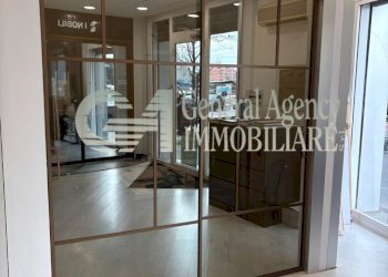 WhatsApp Image 2026-01-15 at 14.52.57.jpg - Commercial Premises Via Albano 62, Roma - photo 21