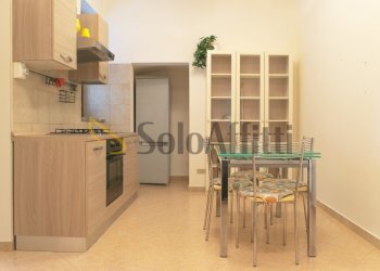 soggiorno con cucina a vista - Two-room apartment Giussano - photo 3