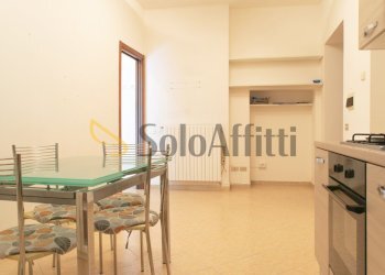 soggiorno con cucina a vista - Two-room apartment Giussano - photo 4