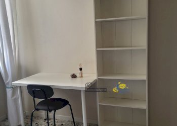 postazione studio singola - Appartamento Borgo Santo Stefano 3, Parma - foto 12