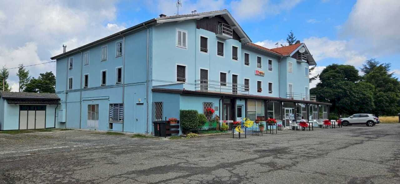 foto_esterni (2).jpg - Appartamento località tugo ovest 62, Berceto - foto 1