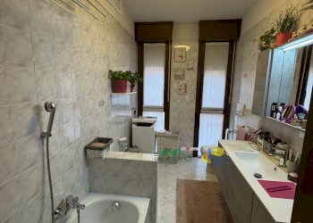 bagno principale _2065 - Appartamento Via Artemisia Gentileschi, Parma (zona Montanara) - foto 15