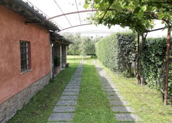 vendesi villetta con giardino luccaDJI_0386 - Villa Via Romana 914, Lucca - foto 11