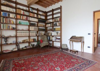 vendesi villetta con giardino luccaIMG_9823 - Villa Via Romana 914, Lucca - foto 22