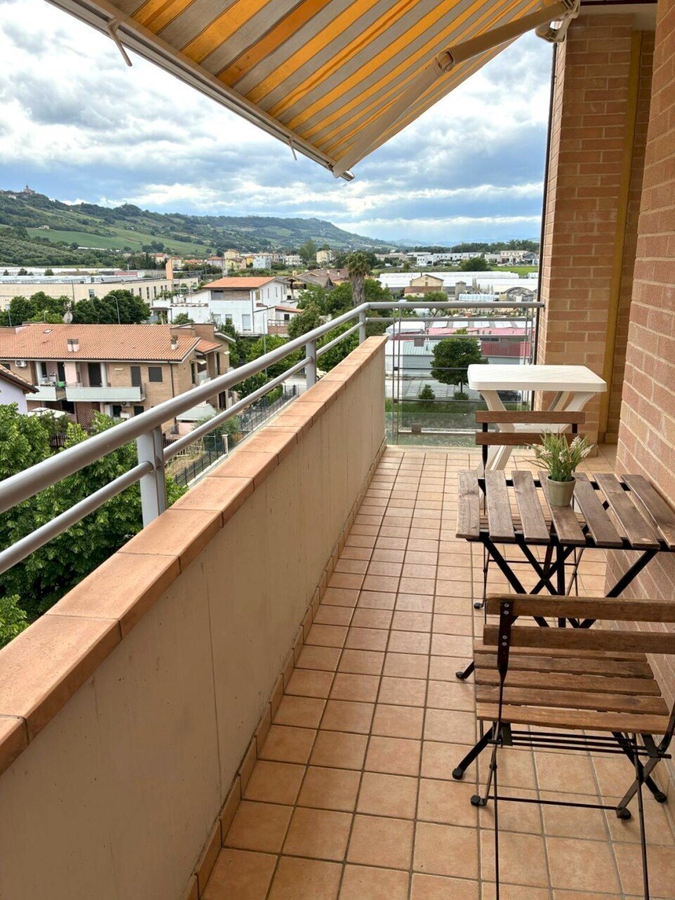 DILEOIMMOBILIARE VENDE MONOLOCALE CON TERRAZZINO - One-room apartment Pedaso - photo 2