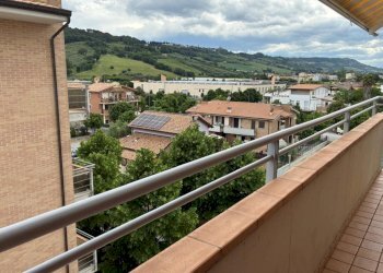 DILEOIMMOBILIARE VENDE MONOLOCALE CON TERRAZZINO ( - One-room apartment Pedaso - photo 13