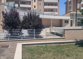 DILEOIMMOBILIARE VENDE MONOLOCALE CON TERRAZZO (3) - One-room apartment Pedaso - photo 18
