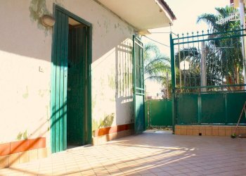 ingresso.JPG - Three-room apartment Viale Michelangelo Buonarroti 42, Castel Volturno - photo 2
