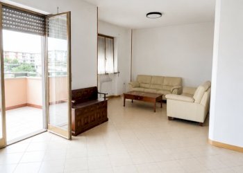 soggiorno - Four-room apartment Strada Privata Ludovico Ariosto 7, Monopoli - photo 10