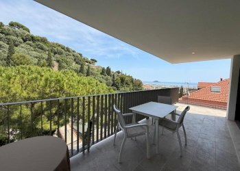 terrazza al piano - Trilocale Via Ignazio dell'Oro, Alassio - foto 3