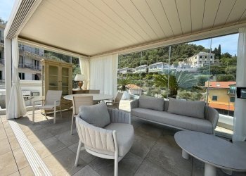 Gazebo  arredato - Trilocale Via Ignazio dell'Oro, Alassio - foto 10
