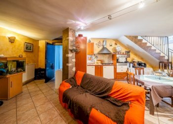 28 - Three-family Villa Via Formelluccio, Mentana - photo 19