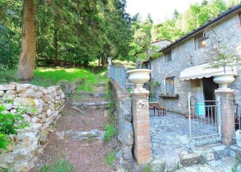 Percorso per terreno - Independent house Via di Croce 1350A, Lucca - photo 12
