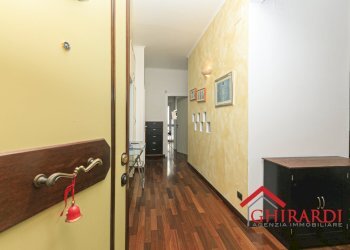 1.1 INGRESSO - Appartamento Via Chiaravagna 14A, Genova (zona Sestri Ponente) - foto 2