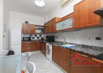 3.1 CUCINA - Appartamento Via Chiaravagna 14A, Genova (zona Sestri Ponente) - foto 11