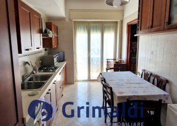 64 - Four-room apartment Via Edoardo Nicolardi 2, Napoli (neighborhood Colli Aminei) - photo 12