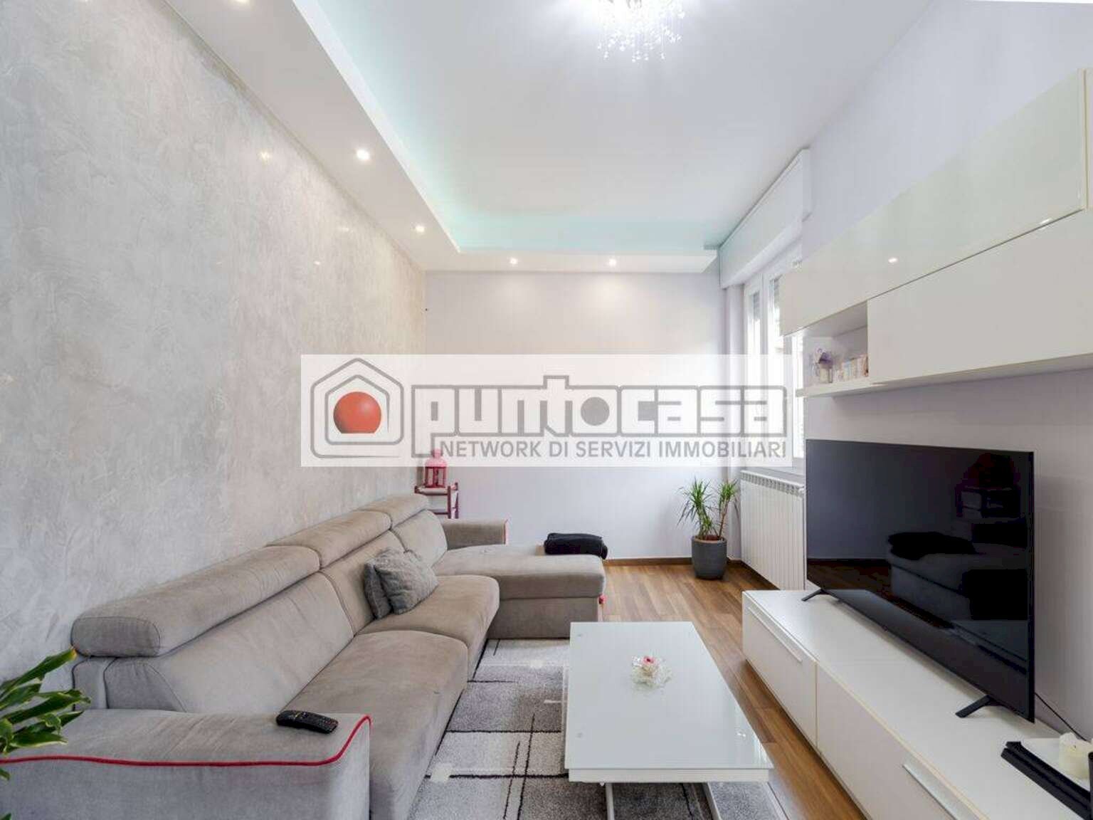 Portion of a house Concorezzo - photo 2