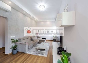 Portion of a house Concorezzo - photo 1
